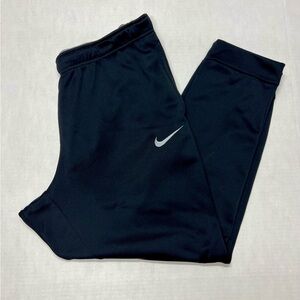 Nike Men’s Therma Fit Tapered Jogger Pants.